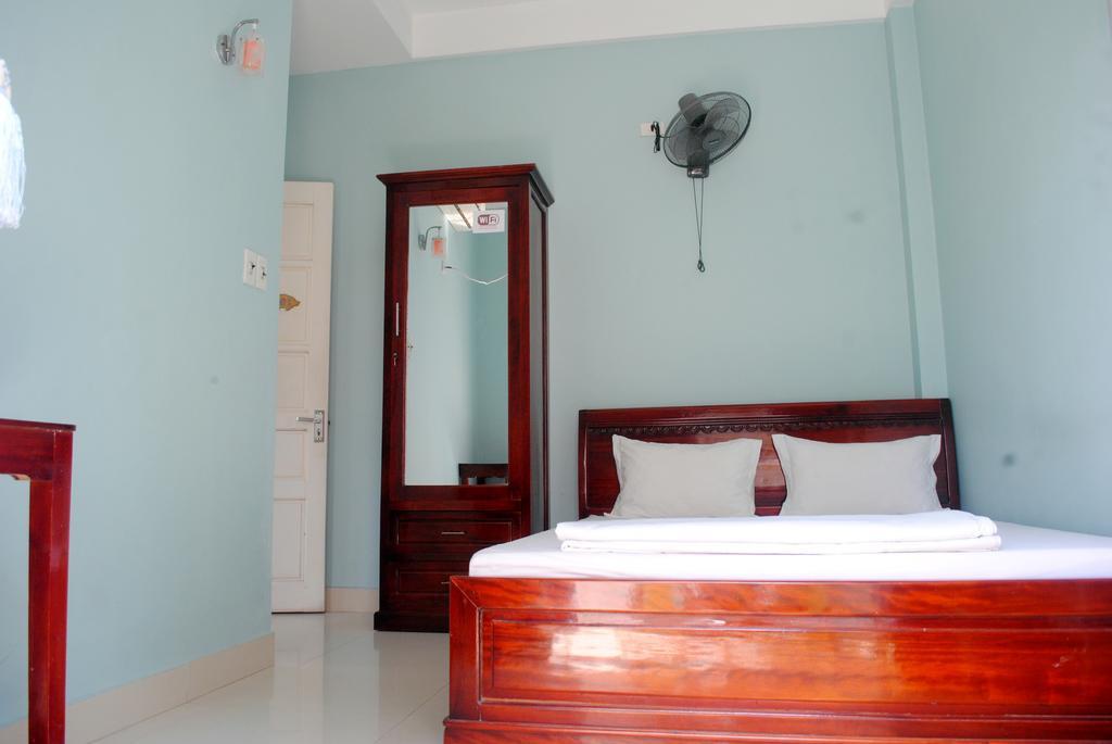 Hoa Cuc Xanh Mini Hotel Hue Exterior photo