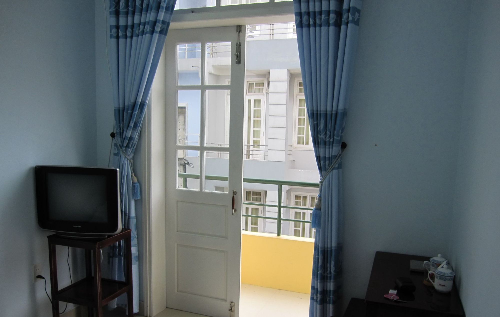 Hoa Cuc Xanh Mini Hotel Hue Exterior photo